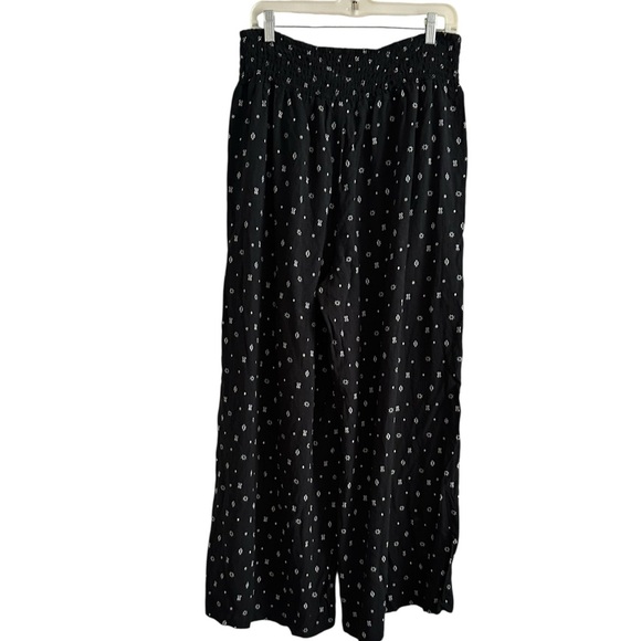 Torrid Pants Womens Black Print Wide Leg Plus Trousers Flowy Pockets size 1R - Picture 3 of 17